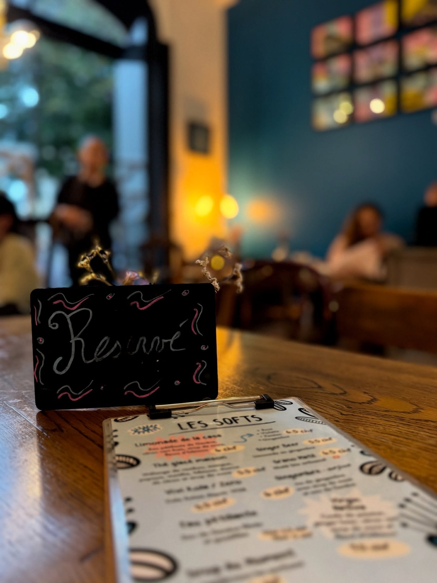 Demain soir, La Nativa sera exceptionnellement fermée car elle est privatisée 💫
On adore quand tu choisis de célébrer tes moments précieux avec nous : anniversaires, fêtes, grandes retrouvailles ou autre 😉🌿
Merci de nous faire confiance pour créer cette magie ensemble ✨
On se retrouve dès vendredi pour trinquer, vibrer et partager de nouvelles soirées 🍷
#LaNativa #GeneveByNight #PrivatisationGeneve #SoireeGeneve #AnniversaireGeneve #EvenementGeneve #AmbianceMagique #BarGeneve #CelebrationGeneve #MagieUrbaine