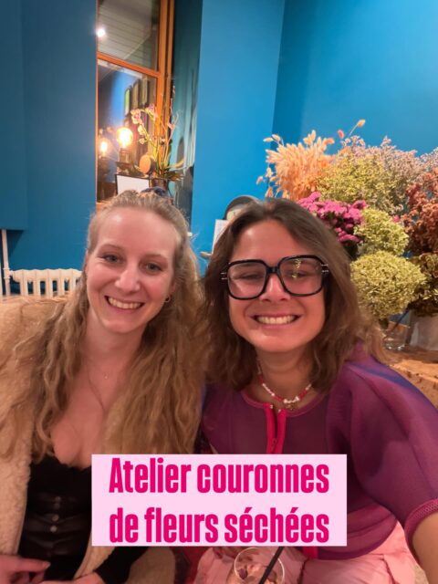 Julie. 🌸

Fleuriste depuis plus de 10 ans. Entrepreneuse depuis plus de 10 ans. 

Et moi, je la connais depuis plus de 15 ans, parce qu’elle est une des meilleures copines de ma sœur et j’ai littéralement regardé cette fille construire quelque chose d’extraordinaire depuis le collège.

L’école d’horticulture de Lullier. Le flower truck. Les marchés. Les mariages. Les événements. Elle s’est réinventée encore et encore, toujours avec la même passion, la même excellence, et une humilité qui force vraiment le respect.

Ses bouquets ? Les plus beaux que j’aie jamais vus. Point.

Et là… on a l’immense privilège de l’accueillir à La Nativa pour un atelier couronnes de fleurs séchées. 🌾✨

Cinq personnes max. C’est intime, c’est beau, c’est créatif.
Tu repars avec une pièce faite de tes mains. Une vraie.

📅 Le 30 Mars à 19h & le 1er avril à 15h
💸 120 CHF | un verre offert 🥂
📍 La Nativa, Genève

C’est l’occasion parfaite de sortir en copines, pas juste pour papoter (bon, on va aussi papoter 😅) mais pour créer quelque chose. Avec Julie. Qui est vraiment une des meilleures dans ce qu’elle fait.

Places ultra limitées: 5 par atelier.

👉 Inscris-toi en envoyant un message WhatsApp au +41 78 956 44 61

Bisous, Laura & Julie 💋