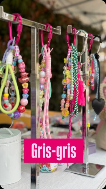 Ma nouvelle passion: enfiler des perles 🥰

Toutes mes créations magiques pour vous donner plein de confiance en vous et vous reconnecter à votre créativité sont à vendre à La Nativa 💕

J’organise également un atelier perles le 29 avril à 18:30, toutes les infos sont dans la bio 🌸💕🦄

Soyez créatives c’est la vie!

Des bisous
Laura