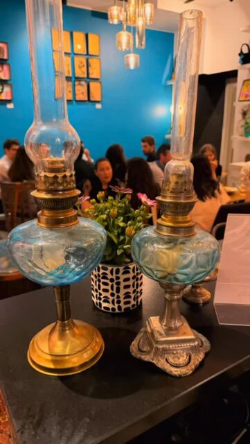 Birthday night 🎂🎂🎂
Ce soir c’était mon premier anniversaire privatisé depuis l’ouverture de la maison d’événements🥰🥰🥰🥰

Yeahhhhhh 🫀🫀🫀🫀

C’était trop bien, trop chouette, trop good vibes 🪩🦄

Un immense merci à Yaël et Coraline pour leur confiance et leur envie de célébrer leur 35 ans 💕🌈

Elles ont choisi la formule: cocktail de bienvenue, bière/vin/soft, planchette apéro et empanadas 🌸 

Si toi aussi tu as envie de te célébrer à La Nativa, call me baby 🪩🦄🌈💕 au 0782530323

Des bisous 😘 
Laura